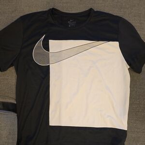 Nike Men's Black and White Dri-FIT Tee